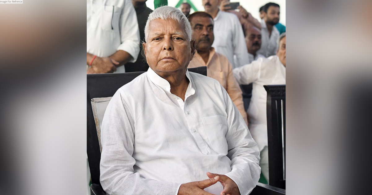 CBI files chargesheet against Lalu, Rabri, 14 others in land-for-jobs scam